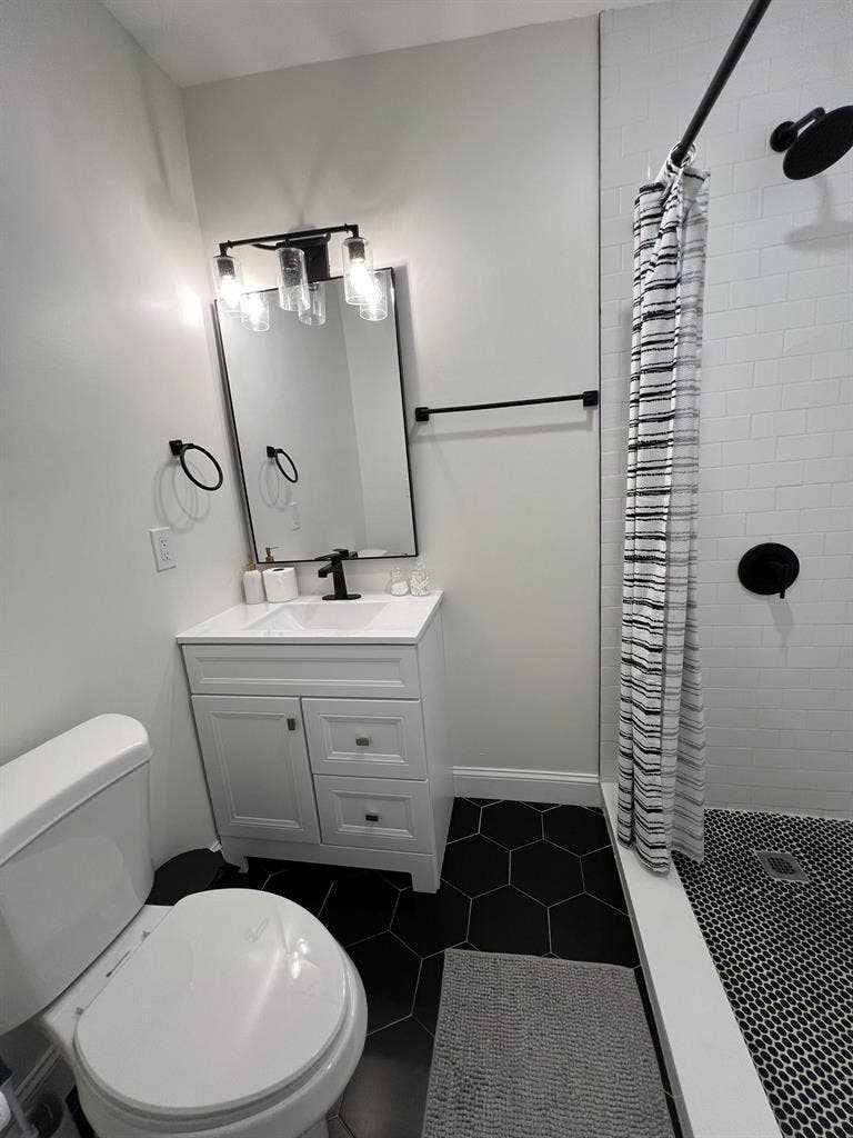 6 BR in Philadelphia