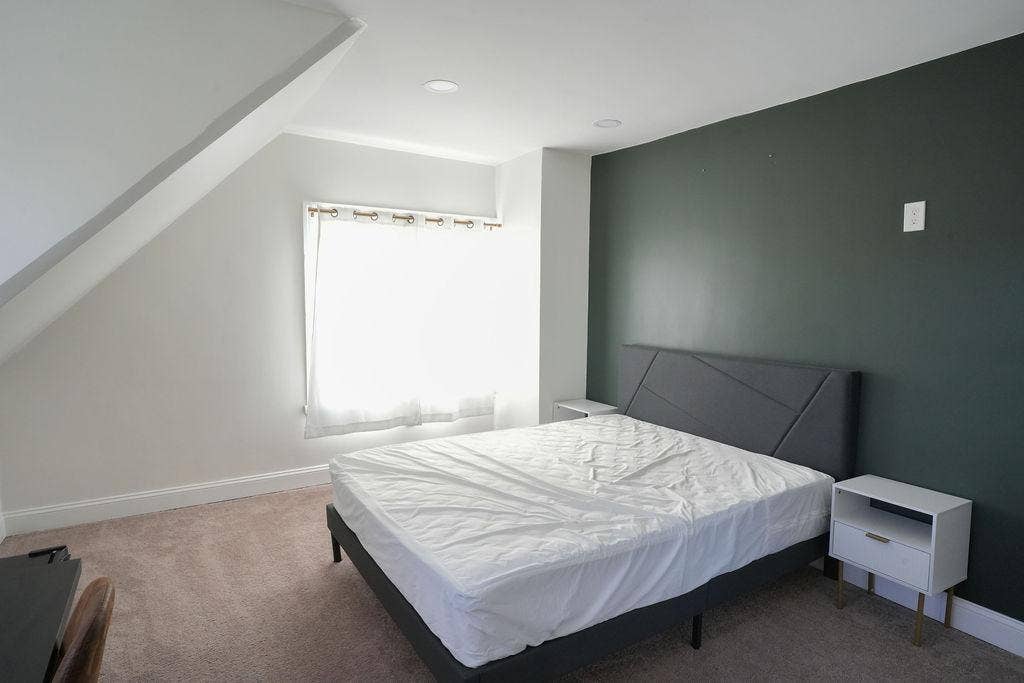 6 BR in Philadelphia