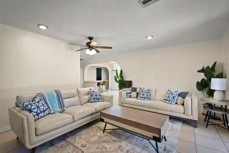 7 BR in Jacksonville