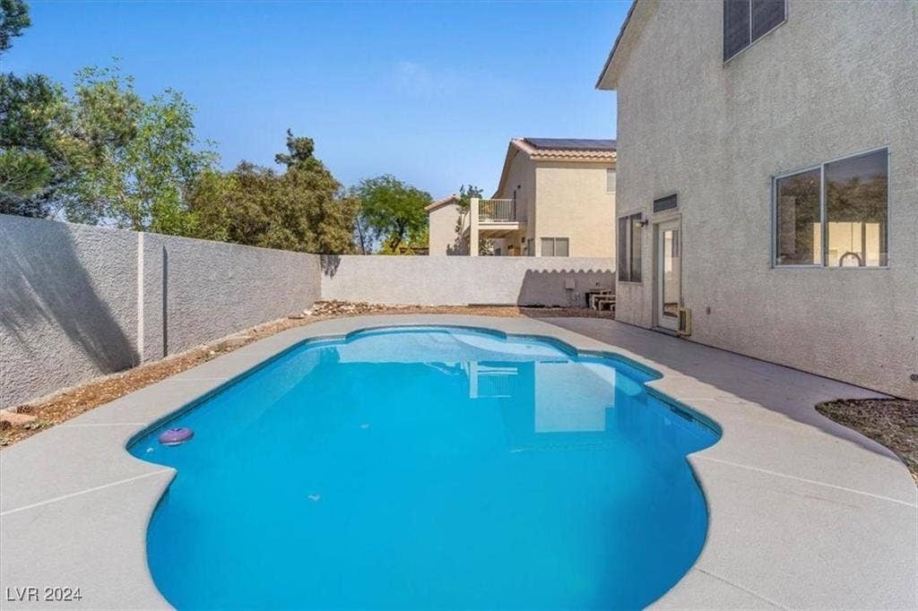 5 BR in Las Vegas