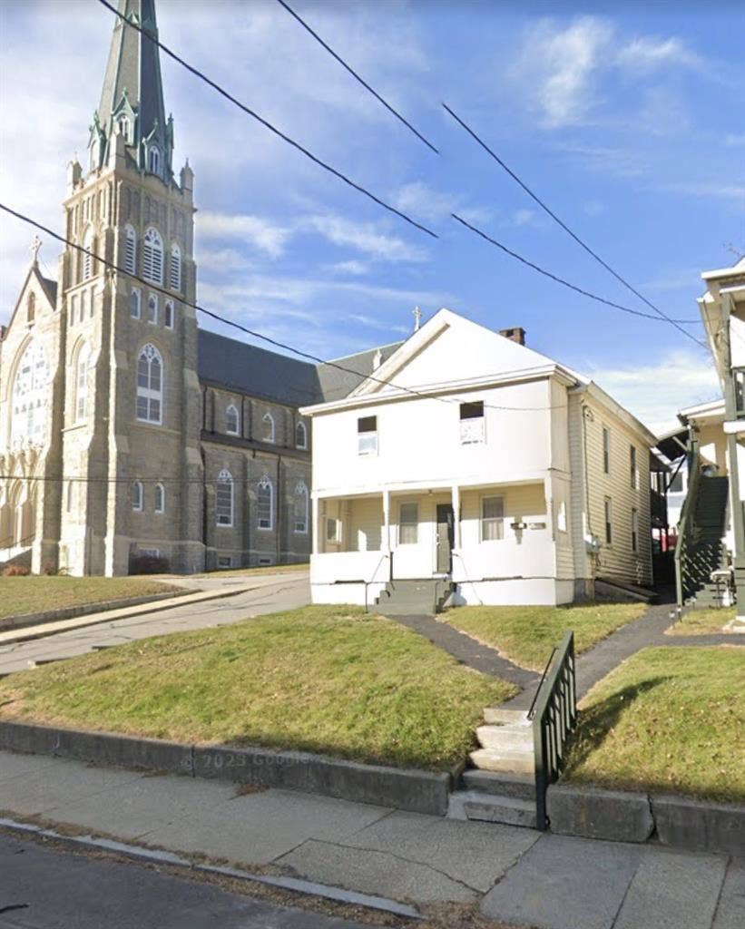 roommate needed (URGENT)