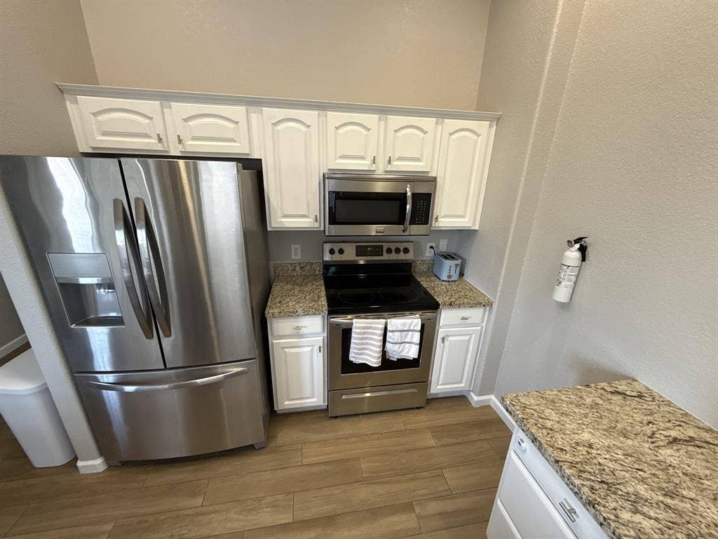 9 BR in Mesa