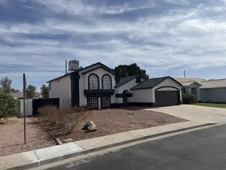 9 BR in Mesa