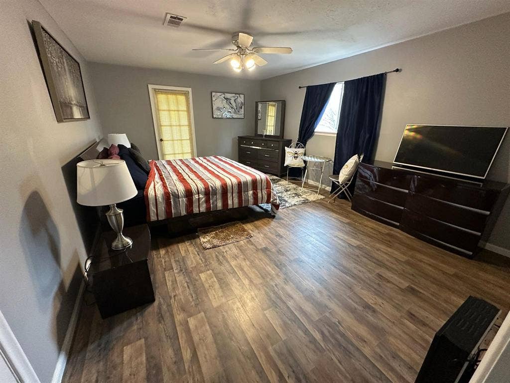 2 BR in Houston