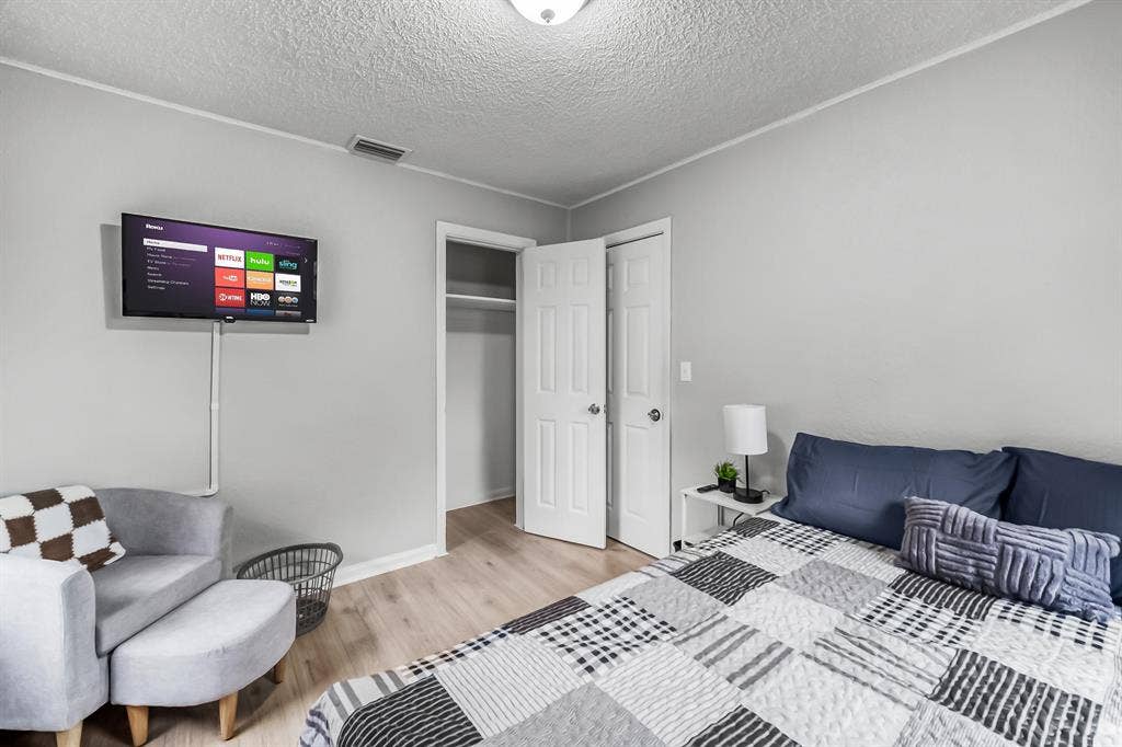 7 BR in Jacksonville