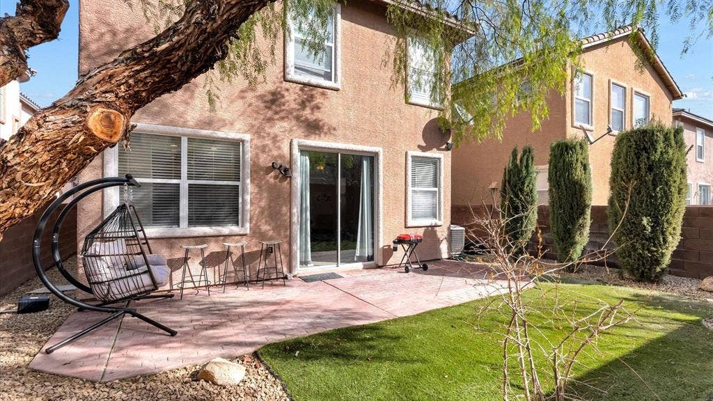 2 BR in Las Vegas