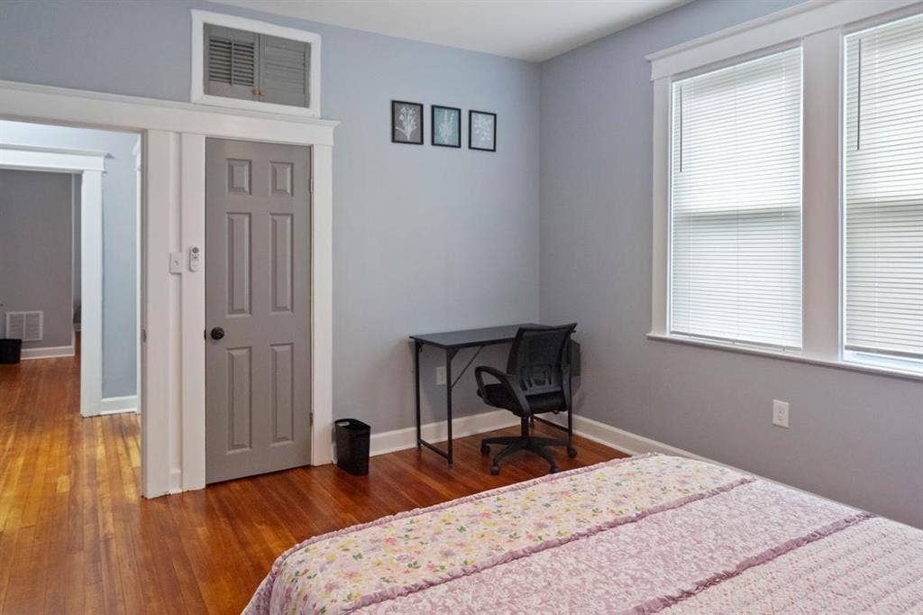 8 BR in Baltimore