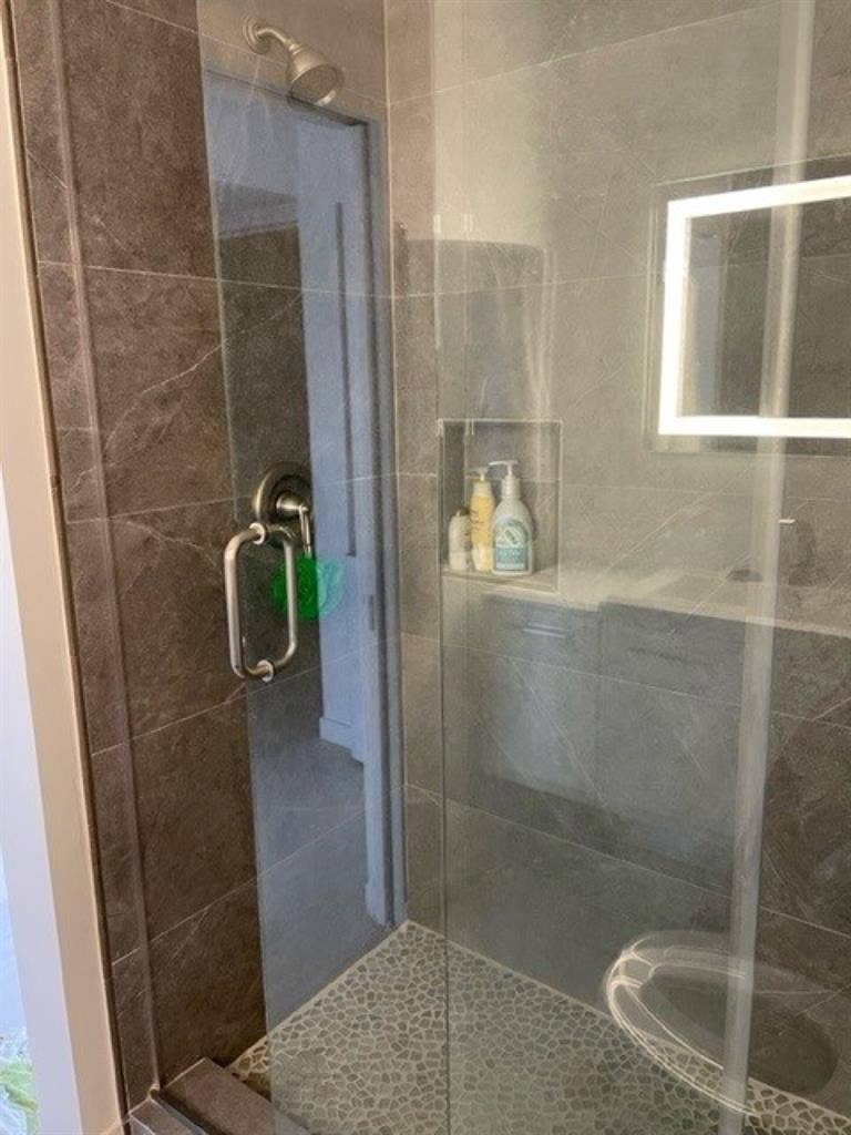 1 Bedroom + Private bath west LA