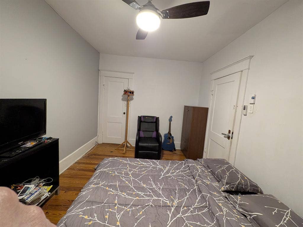Master bedroom available,all includ