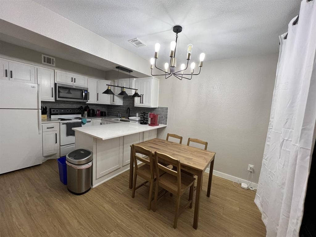 3 BR in Irving