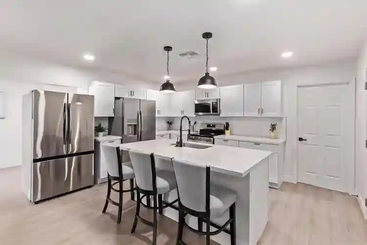 8 BR in Mesa