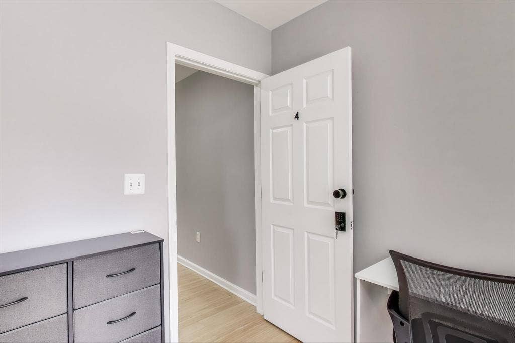 7 BR in College Park