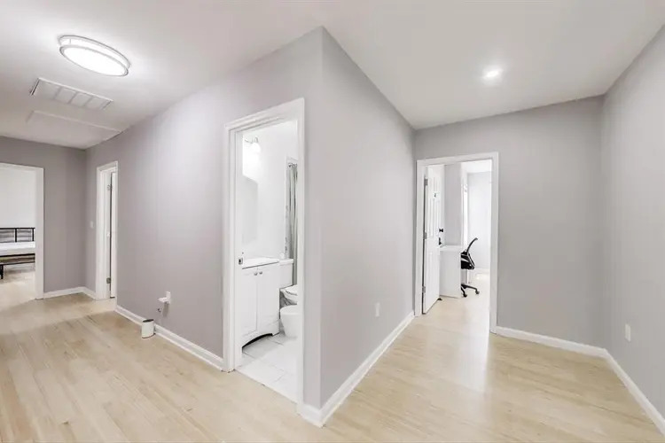 7 BR in College Park