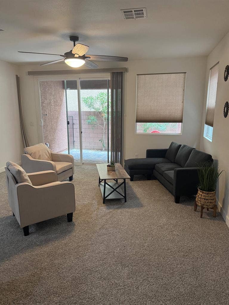 5 BR in Las Vegas