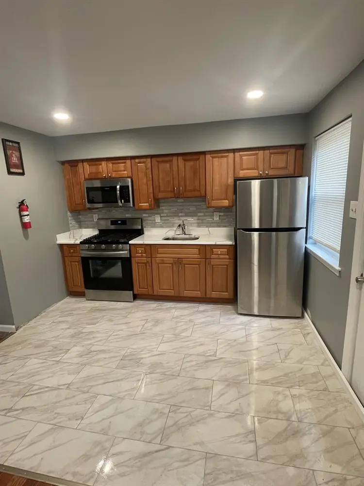 3 BR in Philadelphia