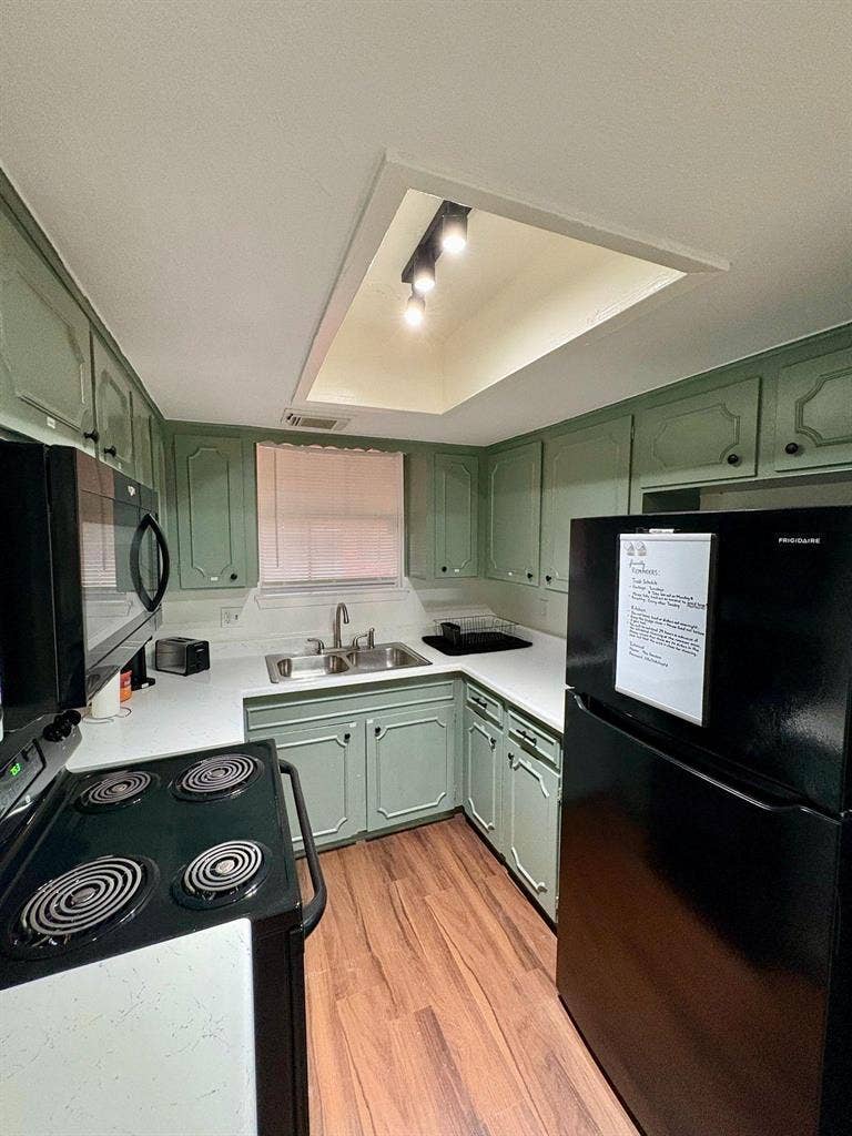 6 BR in Houston