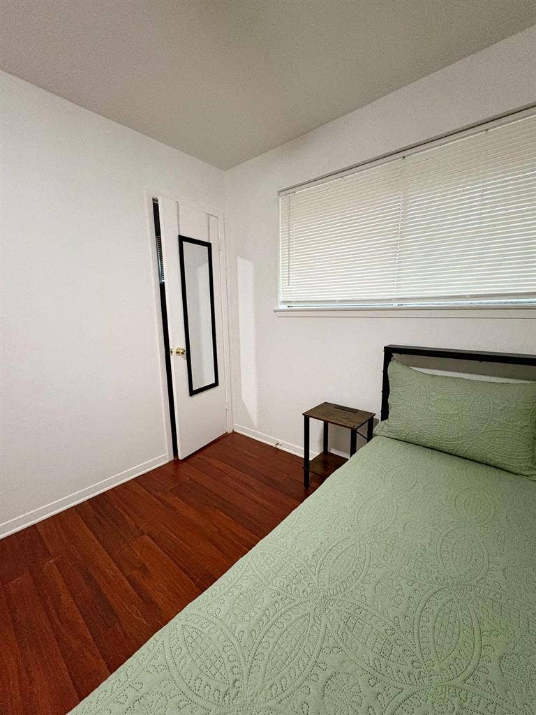 6 BR in Houston