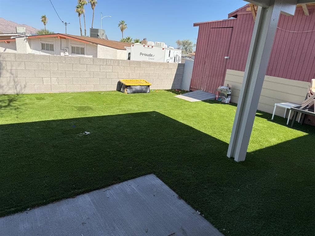 6 BR in Las Vegas