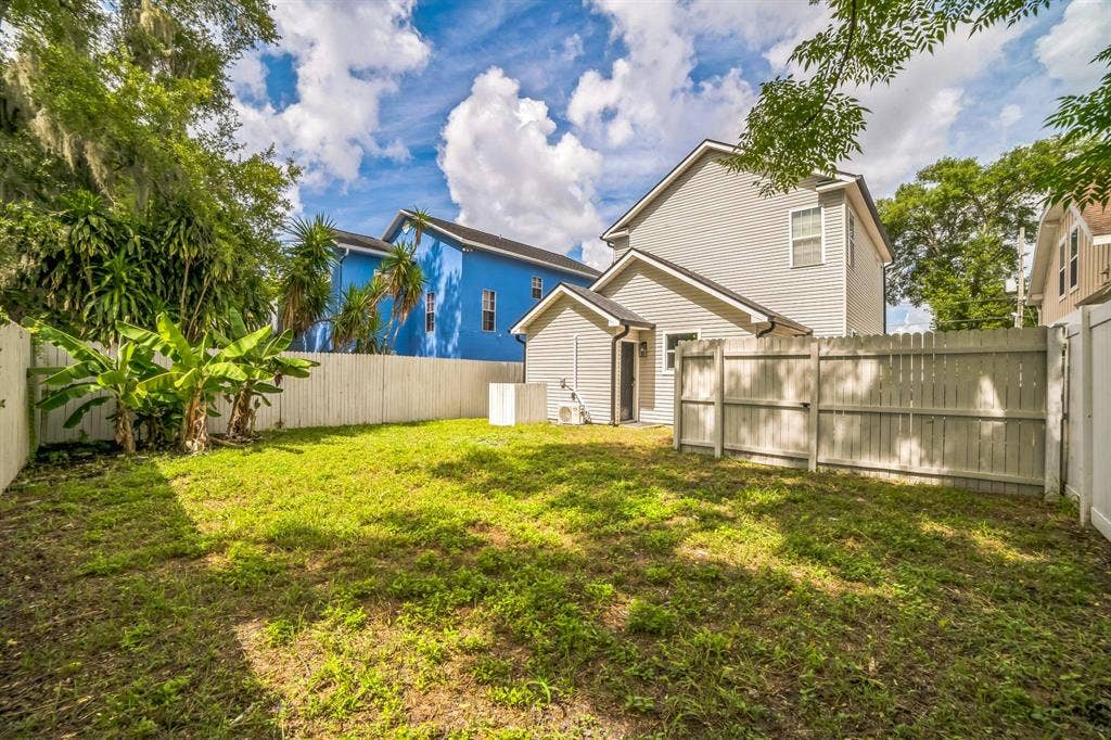 6 BR in Orlando