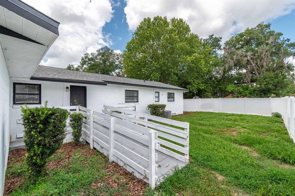 6 BR in Ocala