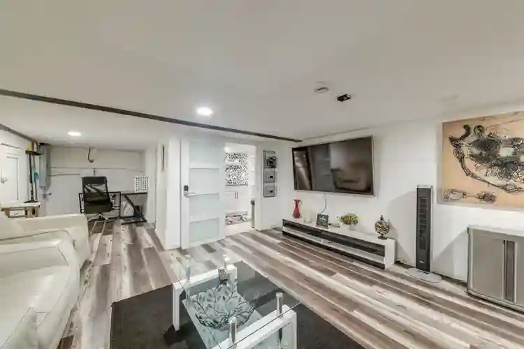 1 BR in West Park
