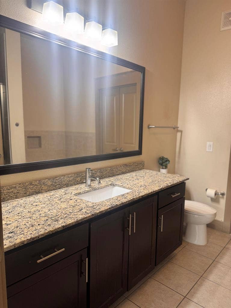 2 BR in Houston
