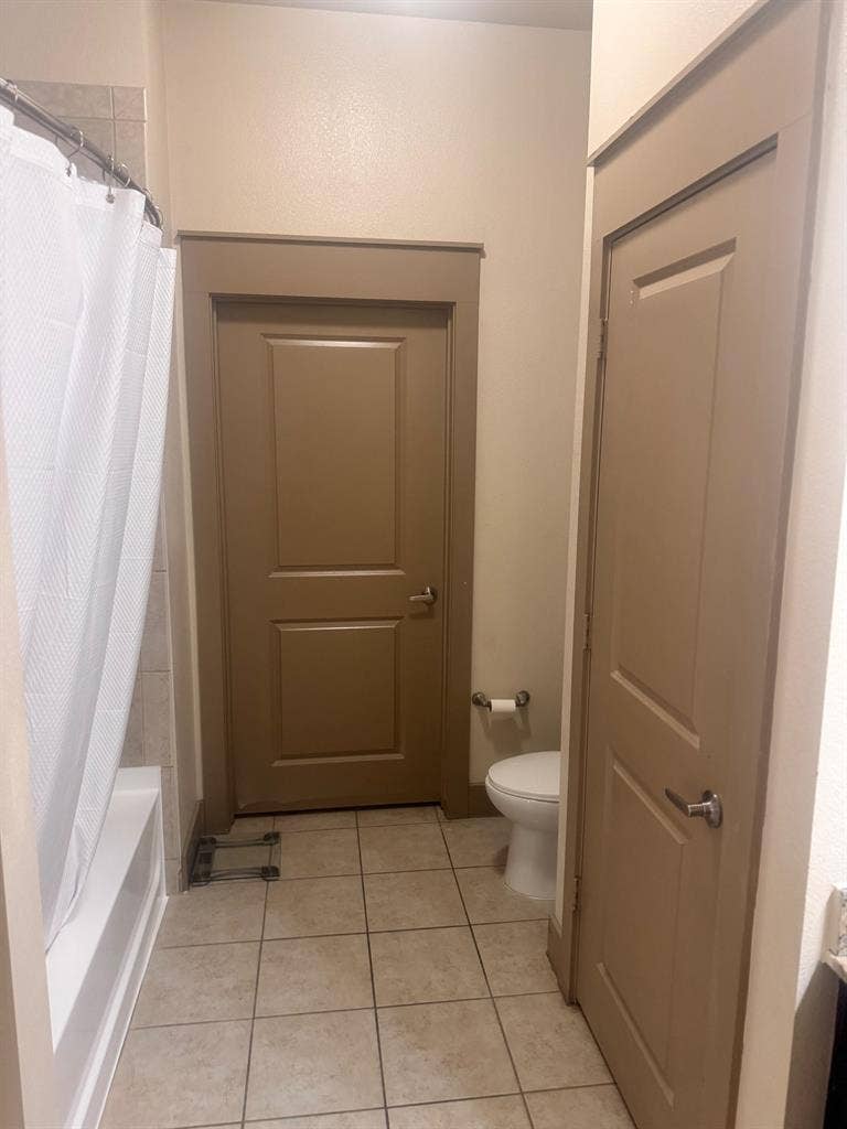 2 BR in Houston