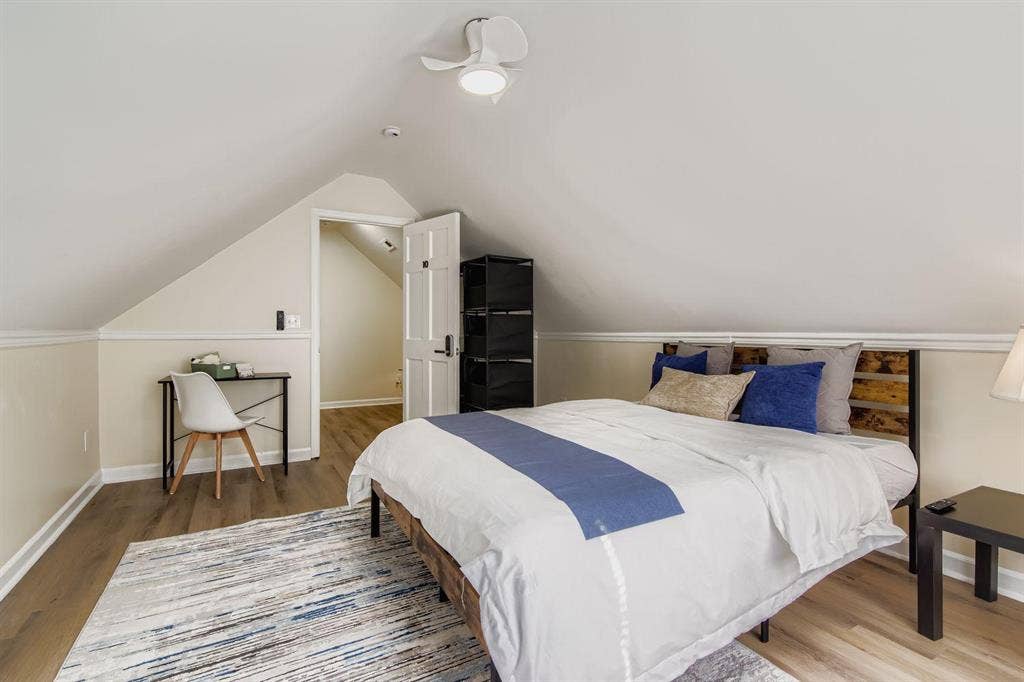 10 BR in Monroe