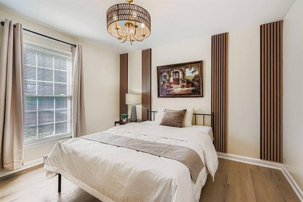 10 BR in Monroe