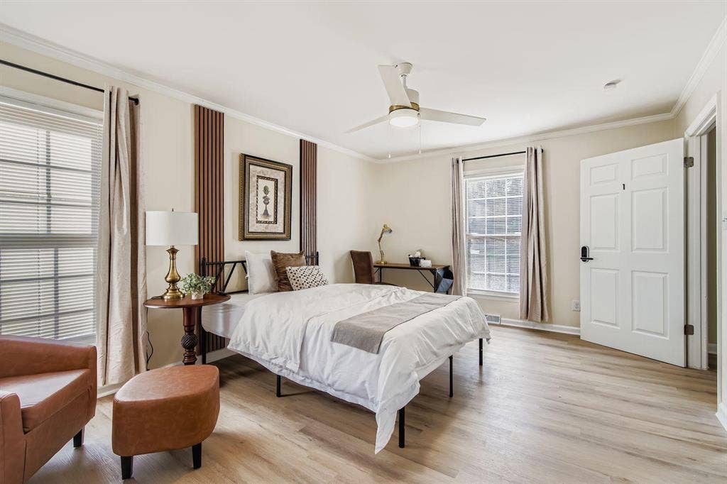 10 BR in Monroe