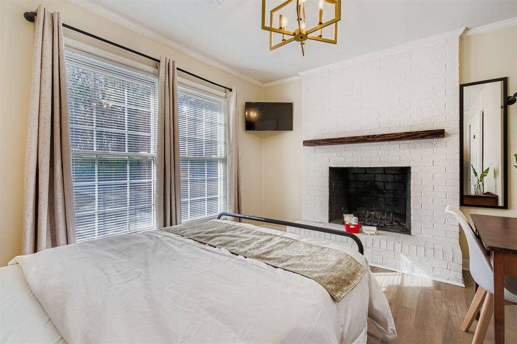 10 BR in Monroe
