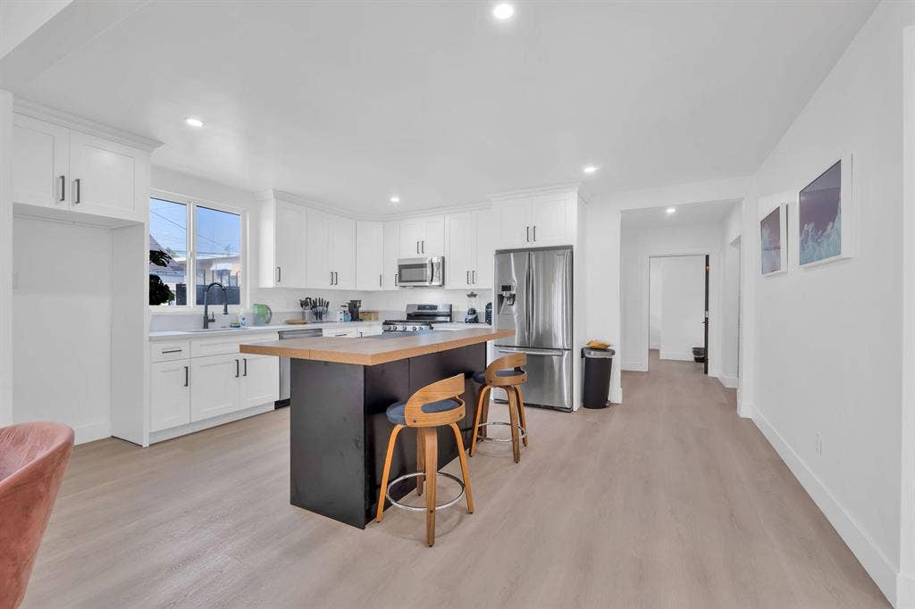 5 BR in Los Angeles