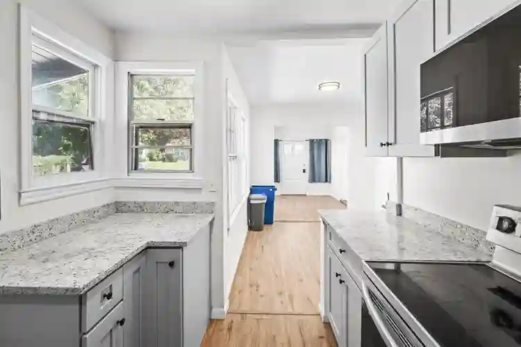 6 BR in Jacksonville