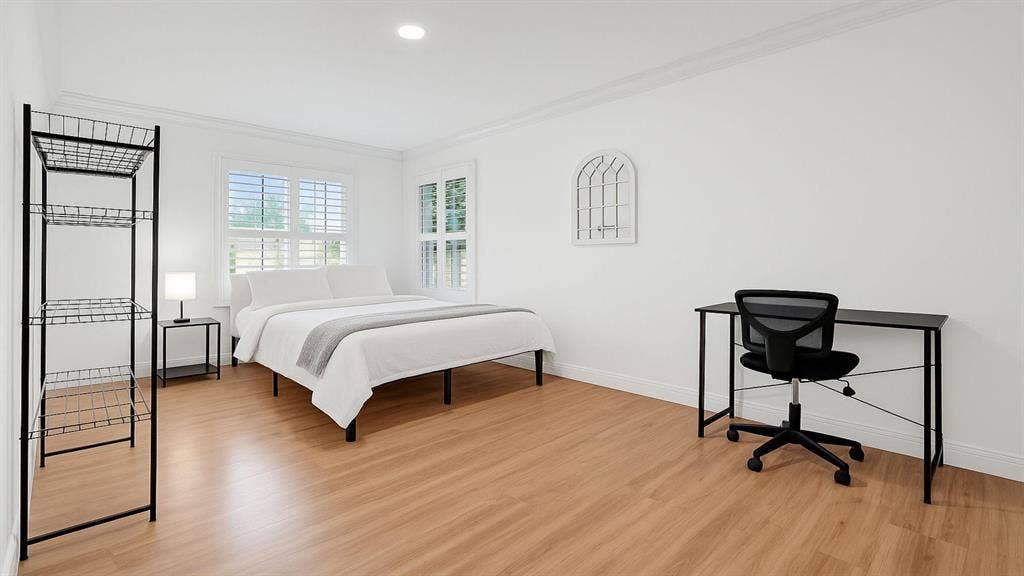 8 BR in Port St. Lucie