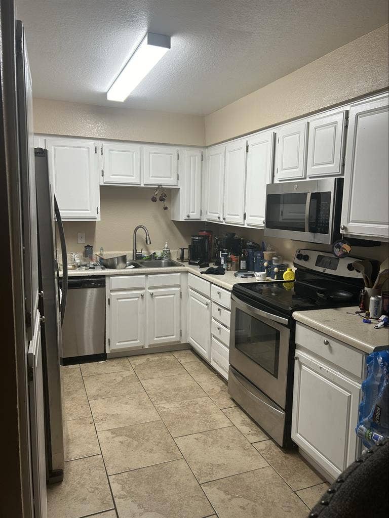 Chill Desert Shores Room