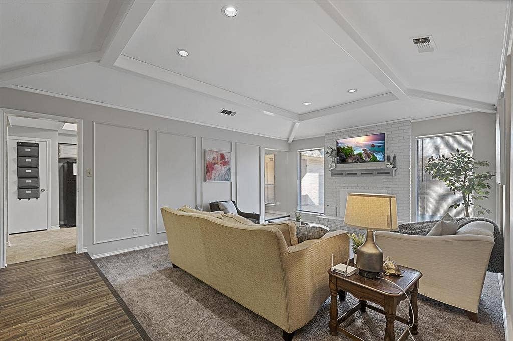 6 BR in Grand Prairie