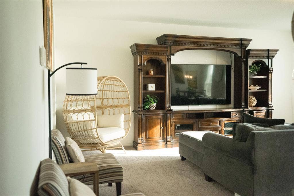 4 BR in Converse