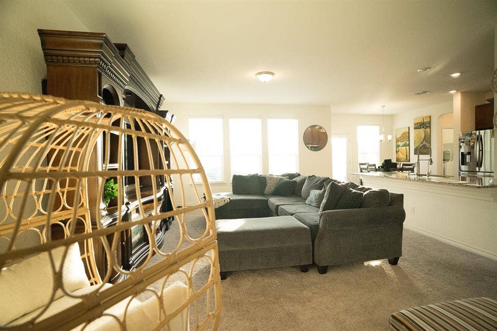 4 BR in Converse