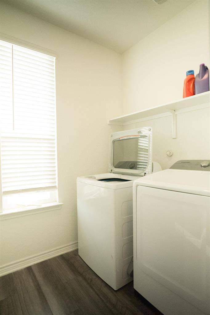 4 BR in Converse