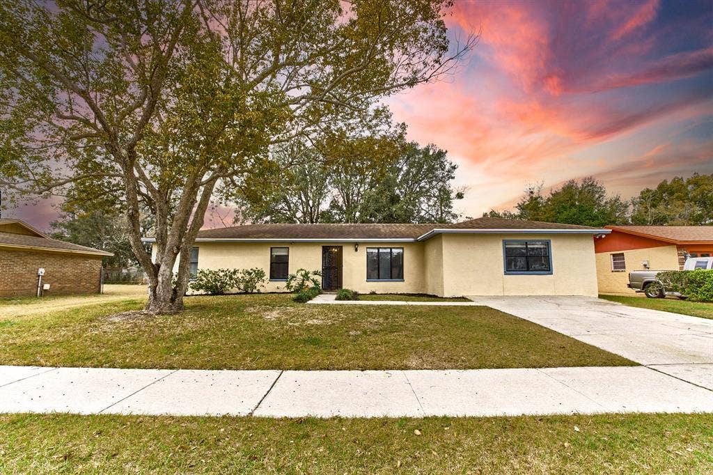 6 BR in Jacksonville