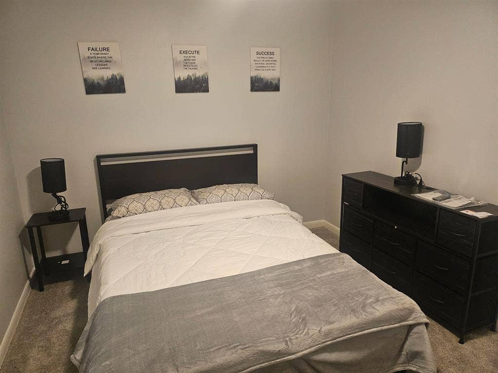 6 BR in Jacksonville