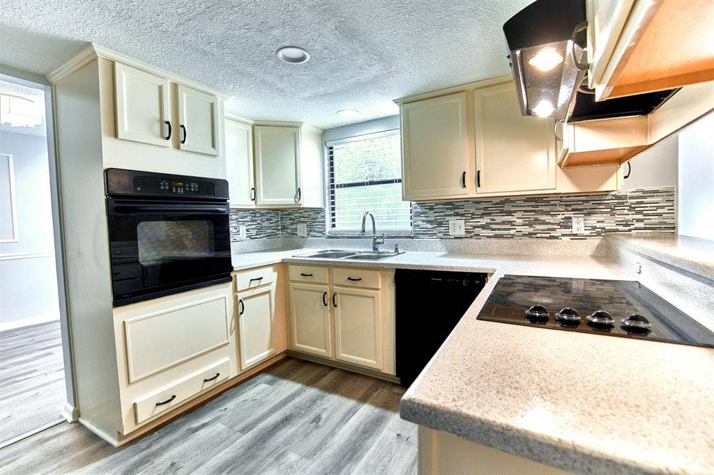 6 BR in Jacksonville