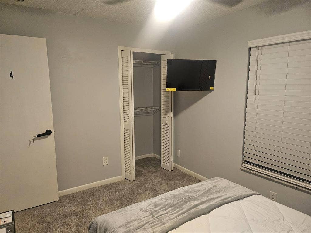 6 BR in Jacksonville