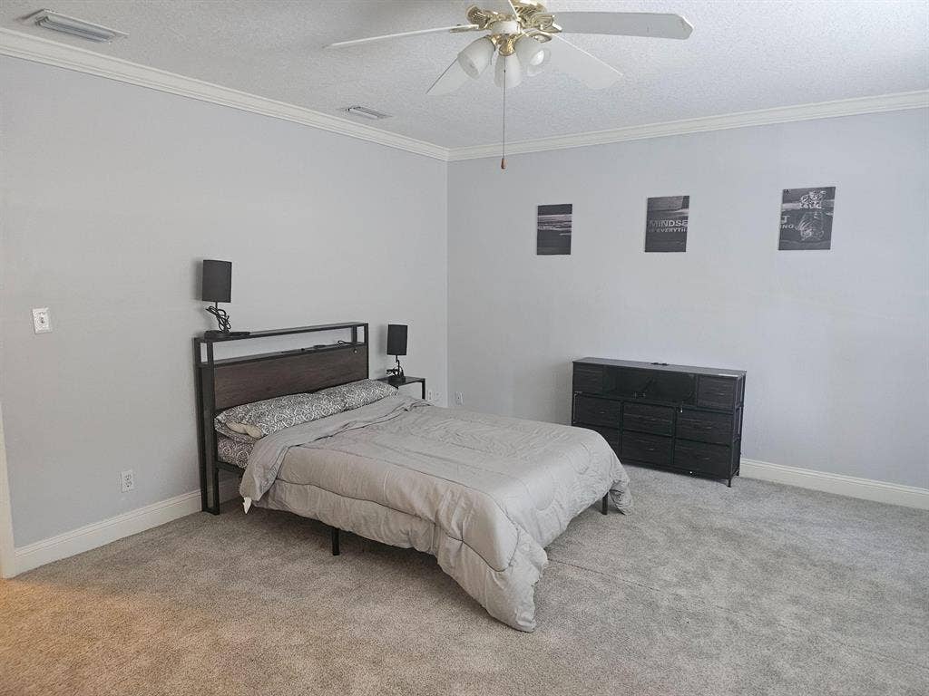 6 BR in Jacksonville