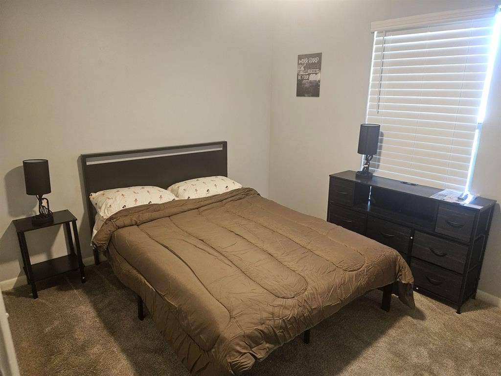 6 BR in Jacksonville