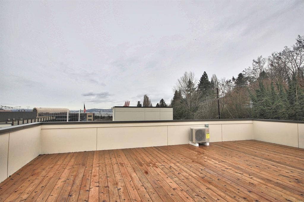 1 BR in Seattle