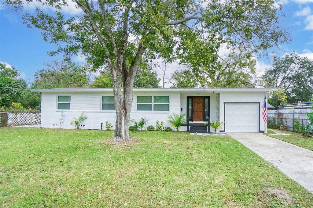 5 BR in Jacksonville