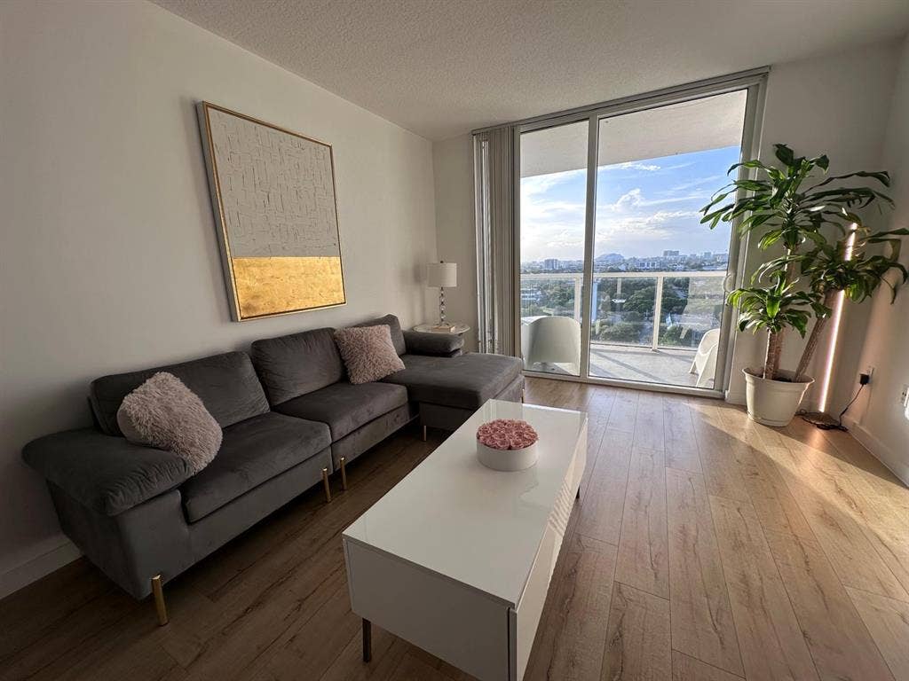 Beautiful Master room in Brickell