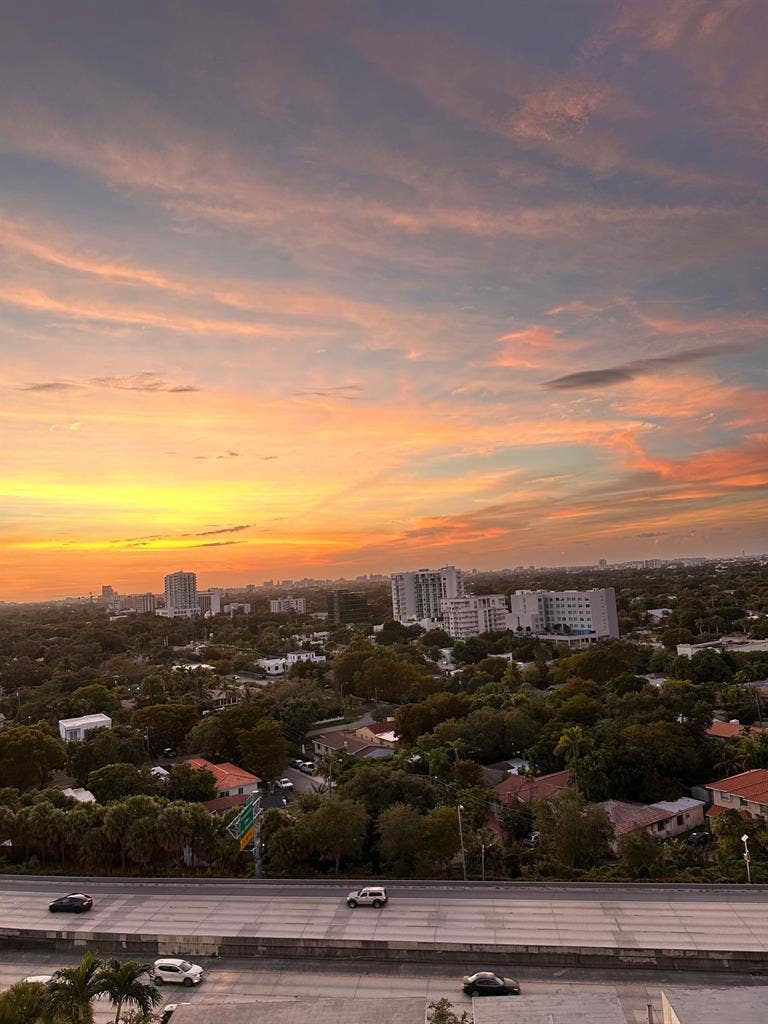 Beautiful Master room in Brickell