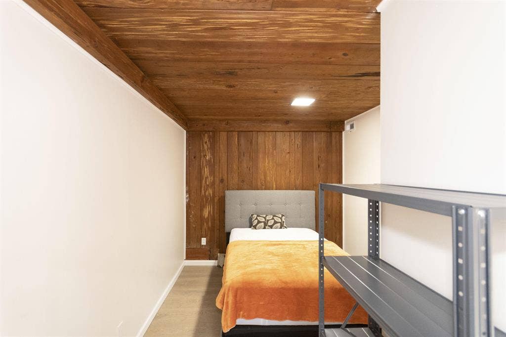 7 BR in Silver Spring